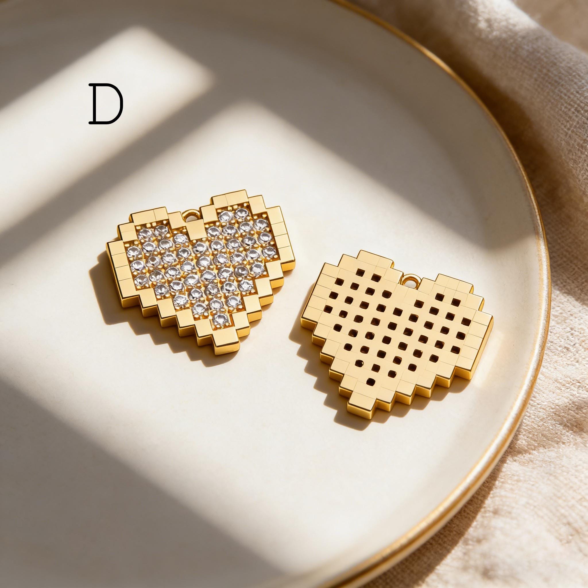 4pcs Gold/ Silver Tone Heart Pendants, 18K Gold/ Rhodium plated Brass, Dainty Heart Charms (GB-1964)